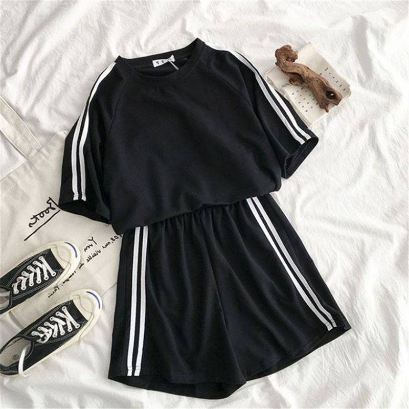 Due pezzi abbigliamento sporti - Running Gear Woman recensione e prezzo